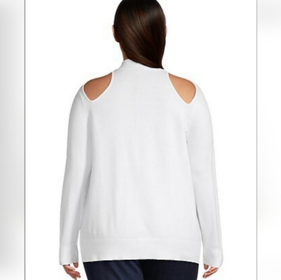 BNWT Sweater with Cut-Out Shoulders  - 2X - Picture 2 of 7